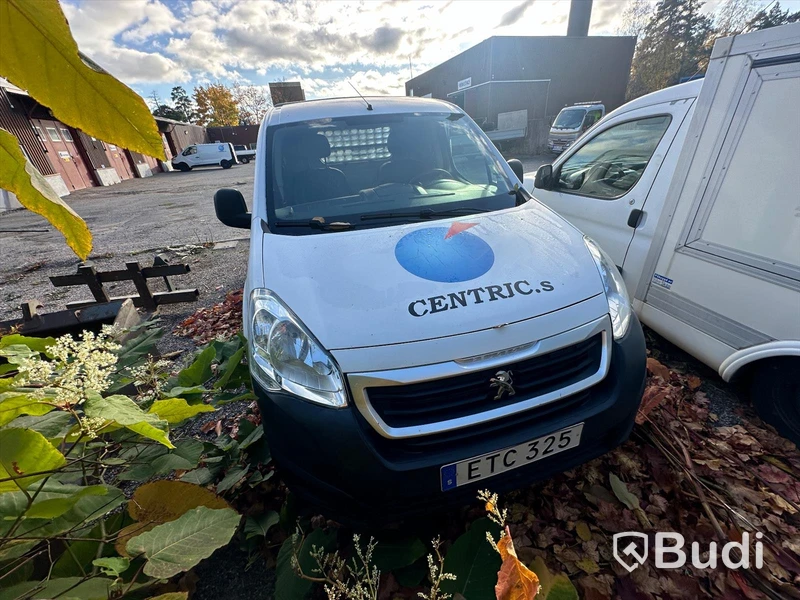 Peugeot Partner Pickup 1.6 HDi Manuell 90HK -2015 | Reparationsobjekt inga nycklar