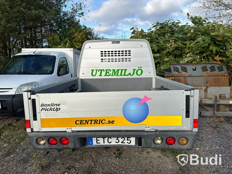Peugeot Partner Pickup 1.6 HDi Manuell 90HK -2015 | Reparationsobjekt inga nycklar