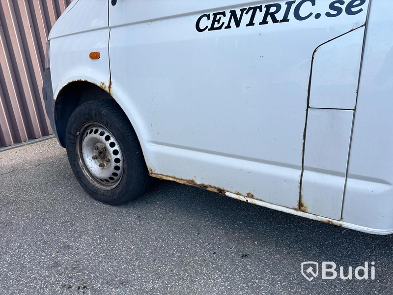 Volkswagen Transporter Pickup  T30 2.5 TDI Automatisk, 131hk -2007 | Bes tom 2025-03 |  Reparationsobjekt
