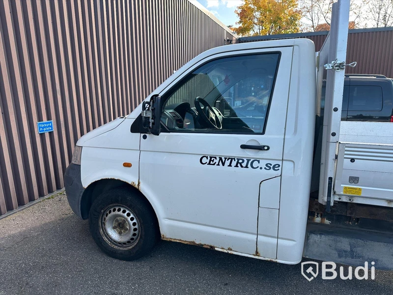 Volkswagen Transporter Pickup  T30 2.5 TDI Automatisk, 131hk -2007 | Bes tom 2025-03 |  Reparationsobjekt