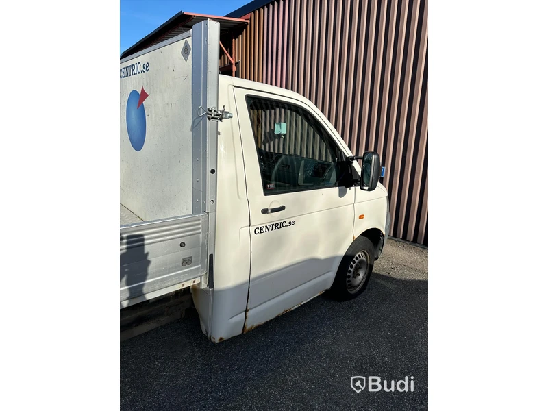 Volkswagen Transporter Pickup  T30 2.5 TDI Automatisk, 131hk -2007 | Bes tom 2025-03 |  Reparationsobjekt