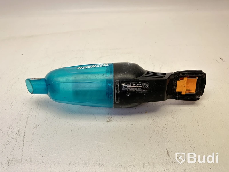 2 st. Verktyg Makita, Cirkelsåg och dammsugare, inklusive 1 st. batteri.