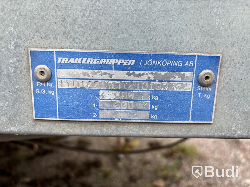 Obromsad släpvagn med kåpa | TGAB F202U | 2002