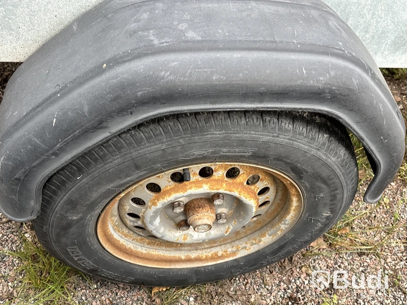 Obromsad släpvagn med kåpa | TGAB F202U | 2002