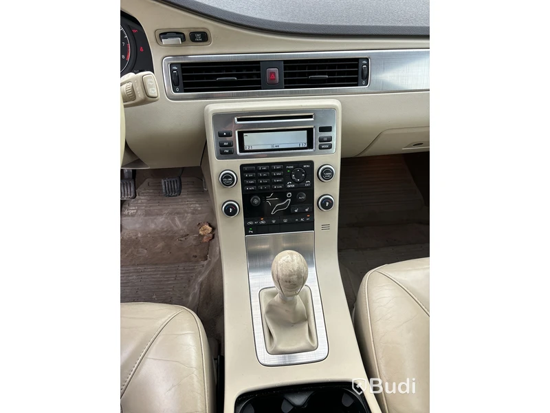 Volvo V70 2.0 Flexifuel | Manuell | 145 hk | 2008 | Reparationsobjekt