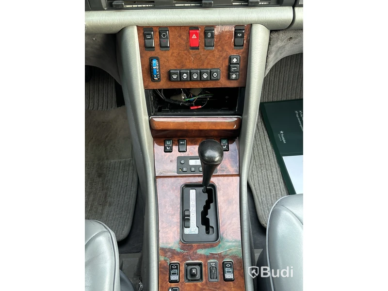 Veteranbil Mercedes-Benz 560 SEL | Automat | 5,5L V8 | 1988