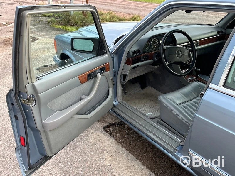 Veteranbil Mercedes-Benz 560 SEL | Automat | 5,5L V8 | 1988