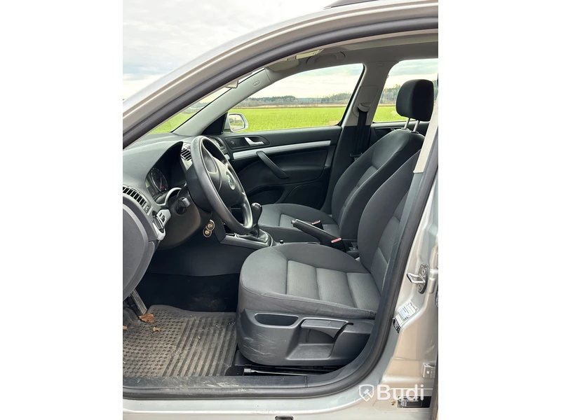 Skoda Octavia Kombi | 1.6 MPI | Manuell | 102 hk | 2006 - EXPORT