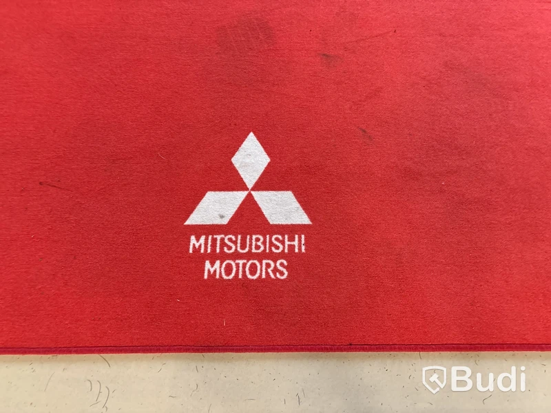 Stor golvmatta Mitsubishi
