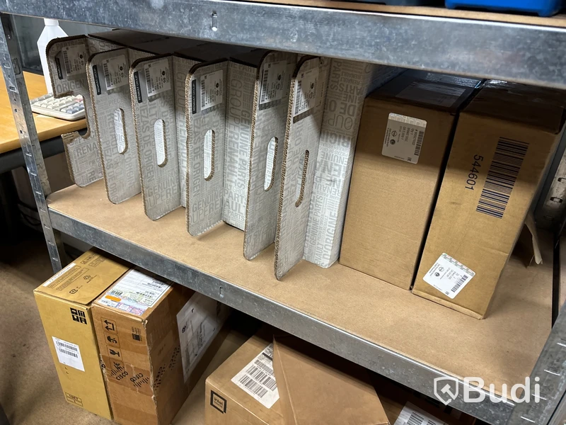 Bilreservdelar nya till Mitsubishi, Opel m.m.
