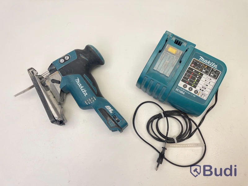 Sticksåg Makita DJV181