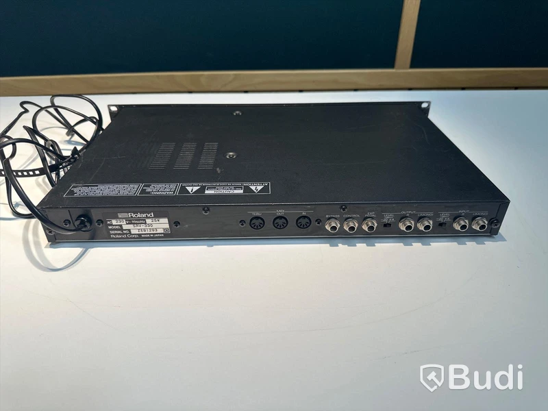 Reverb - Roland SVR-330