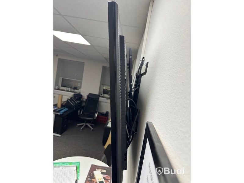 SAMSUNG TV 50 tum
