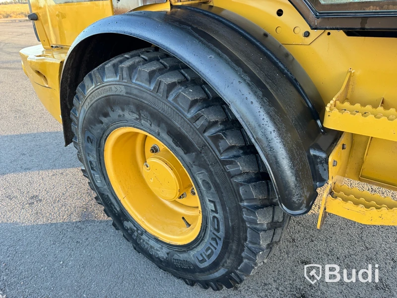 Kompakt hjullastare CAT 908M -2017