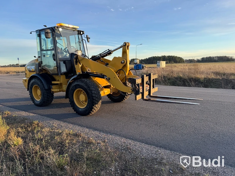 Kompakt hjullastare CAT 908M -2017