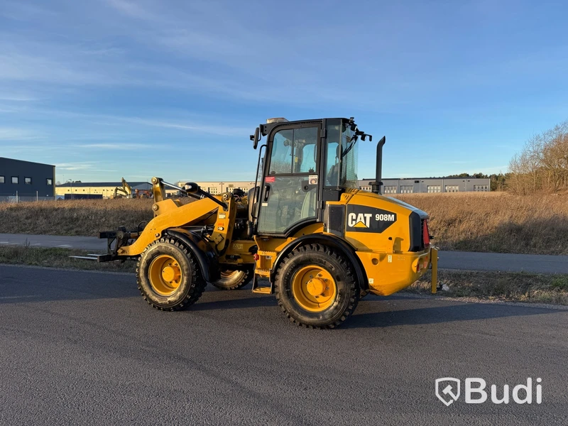 Kompakt hjullastare CAT 908M -2017