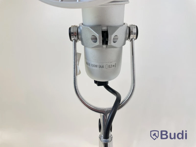 Skrivbordslampa Artemide, Tolomeo