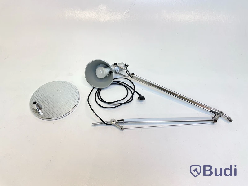 Skrivbordslampa Artemide, Tolomeo