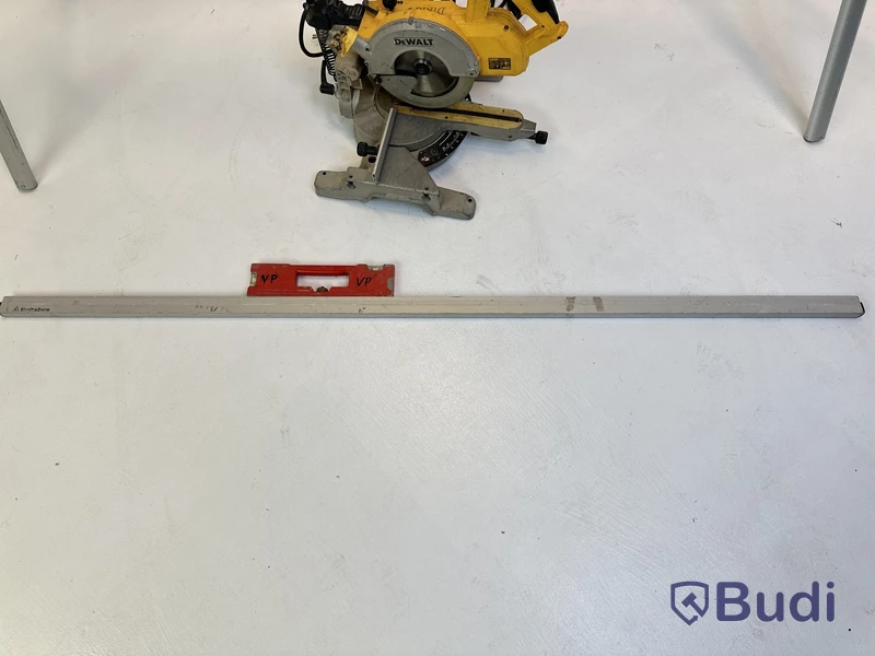 Kap- och gersåg Dewalt, DW777-qs samt vattenpass Hultafors