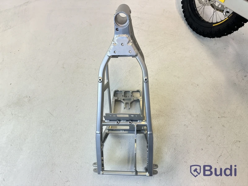 Prototyp Cake BUKK -2024 | Dirtbike | Reparationsobjekt | YW2C5M110PA000009