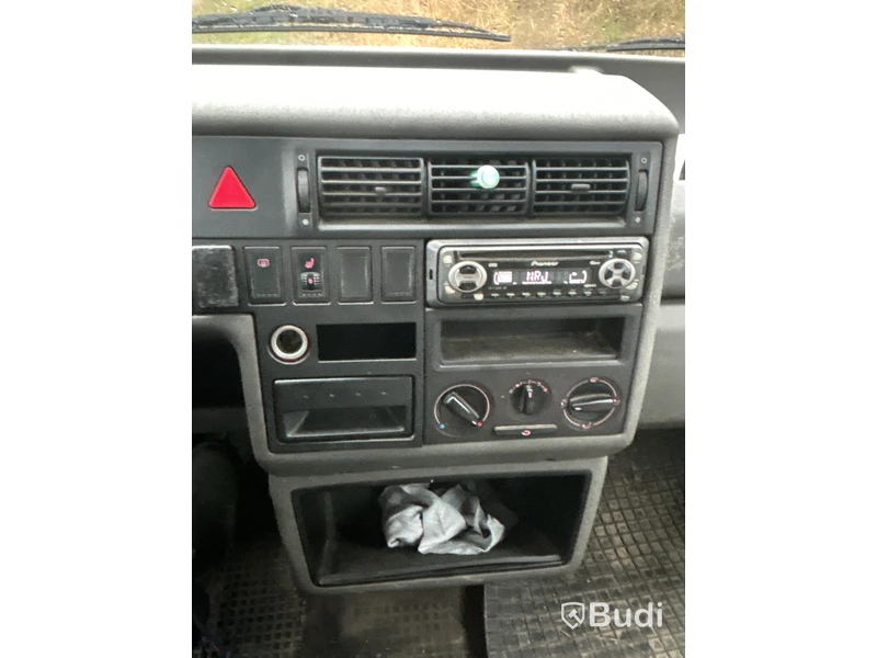 Volkswagen Transporter 2.5 TDI | 28405 mil | 2002 - defekt växellåda