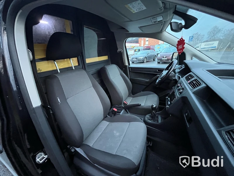 Volkswagen Caddy 2.0 TDI | 28258 mil | Manuell | 75 hk | 2016