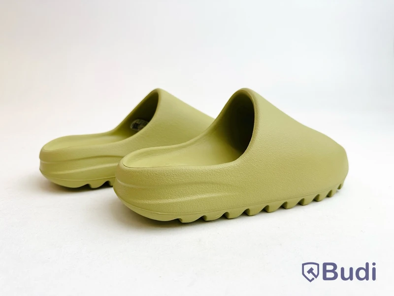 Tofflor Yeezy Slide Resin, stl. 40,5