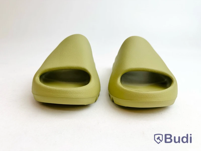 Tofflor Yeezy Slide Resin, stl. 40,5