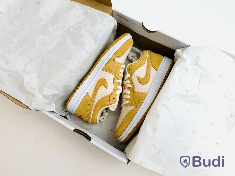 Sneakers Nike x Air Jordan 1 Low SE, dam, stl. 36,5