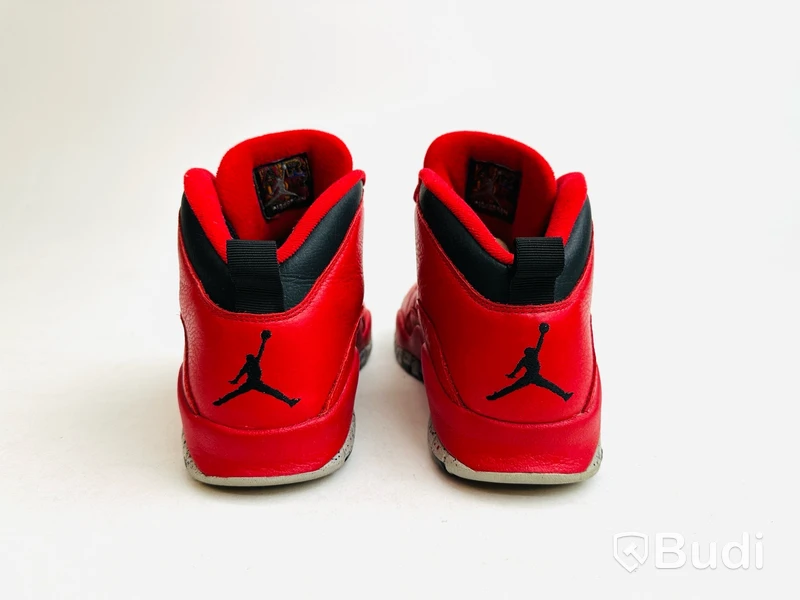 Sneakers Air Jordan 10 Retro 30th Bulls Over Broadway stl. 41