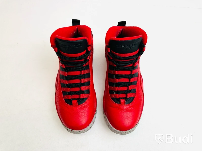 Sneakers Air Jordan 10 Retro 30th Bulls Over Broadway stl. 41