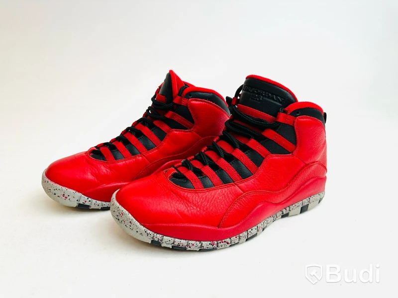 Sneakers Air Jordan 10 Retro 30th Bulls Over Broadway stl. 41