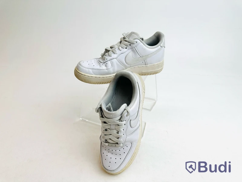 Sneakers Nike Air Force 1, 07, dam, stl. 39