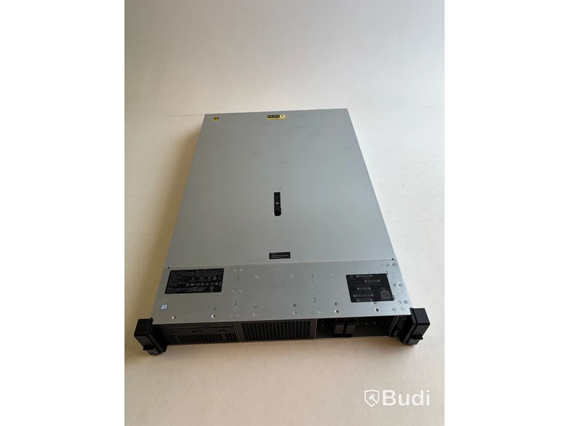 Server HPE ProLiant DL380 Gen10. Obs! Inga hårddiskar