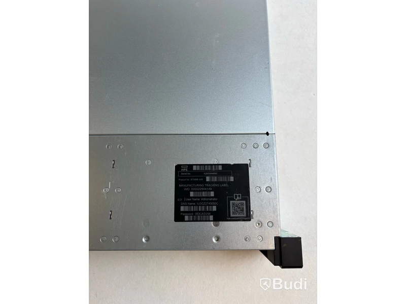 Server HPE ProLiant DL380 Gen10. Obs! Inga hårddiskar