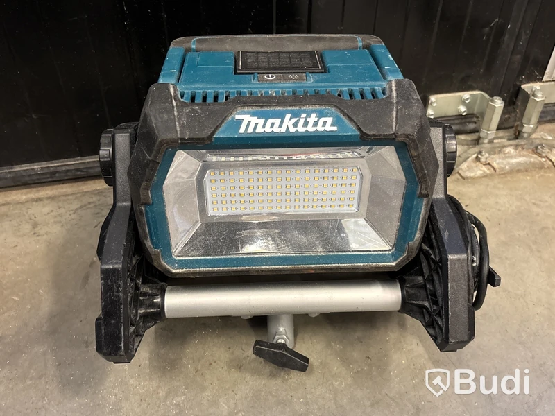 7 st batterimaskiner Makita