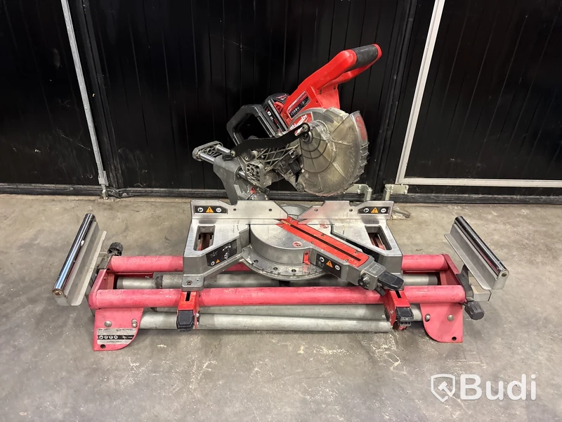 Kap- & gersåg Milwaukee FMS190 med 8.0 Ah batteri & sågbord MSL 1000