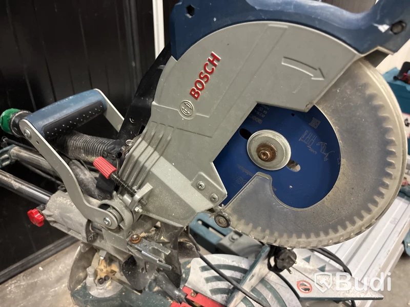 Kap- & gersåg Bosch GCM 8 SJM med sågbänk GTA 3800