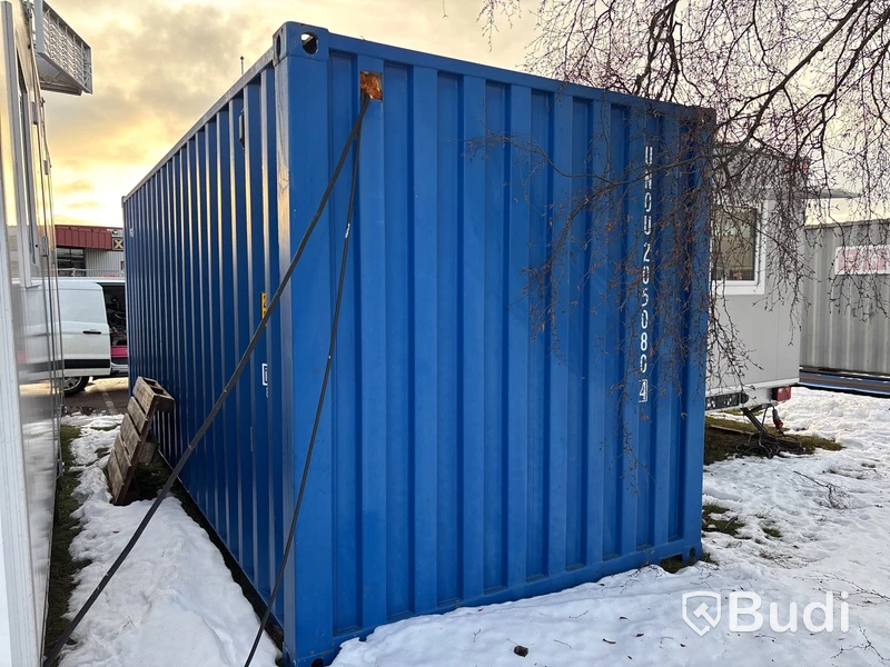 Isolerad 20 fots container | 2016 - inkl. innehåll