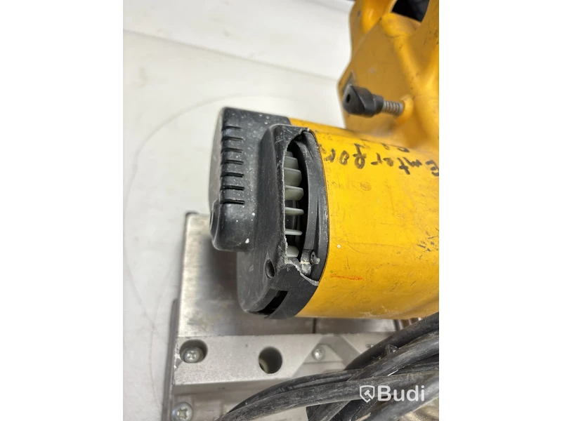 Kap och gersåg Dewalt, DW700