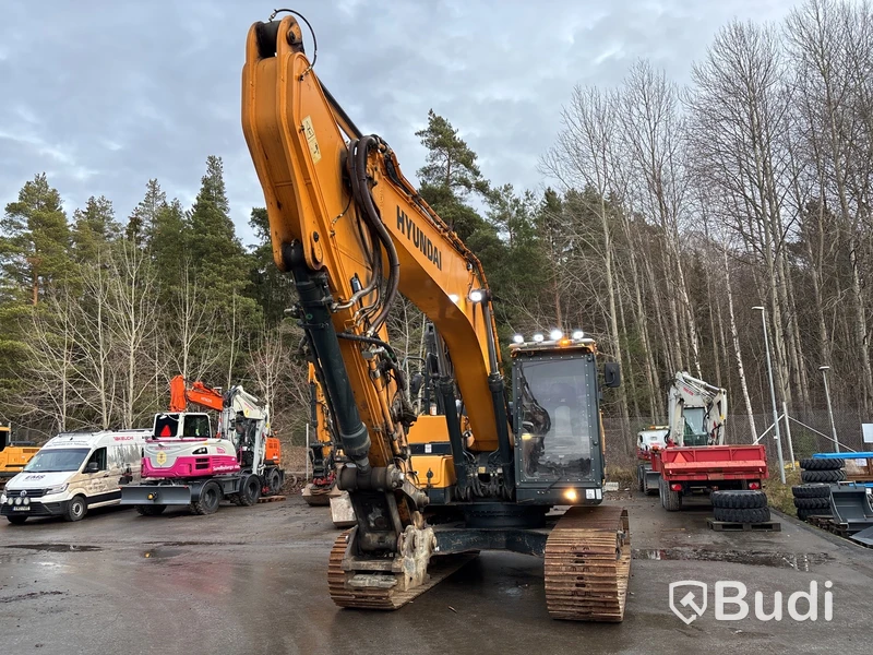 Bandgrävare Hyundai HX220L -2017