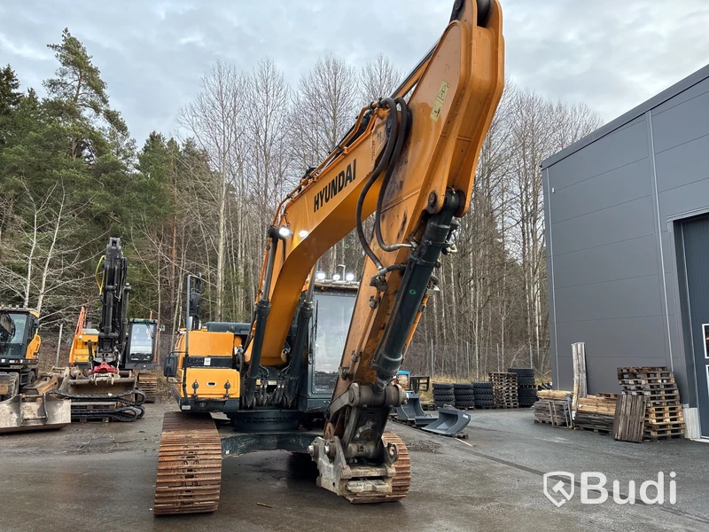 Bandgrävare Hyundai HX220L -2017
