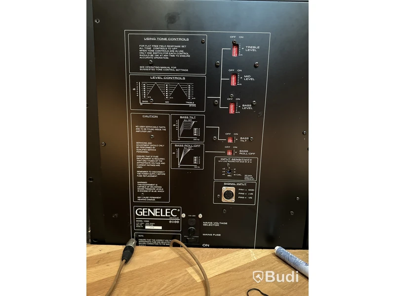 Studiomonitorer - Genelec 1038A OBS! Baslåda ingår ej!