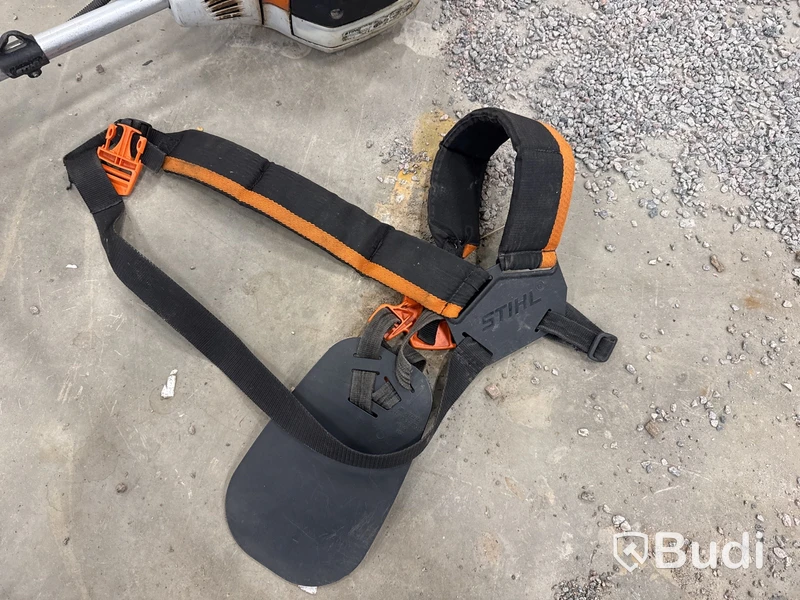 Grästrimmer, Stihl  FS 240 C, bensindriven med sele