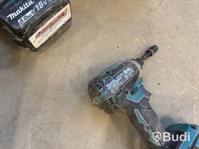 Verktygsväska med 3 st. Makita-verktyg ink batterier