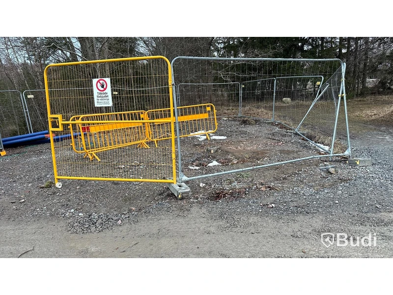 Byggstaket STAKET 90 st med 2 st grindar