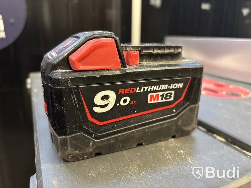 Bordcirkelsåg Milwaukee FTS210 med 9.0 Ah batteri & stativ TSS 1000