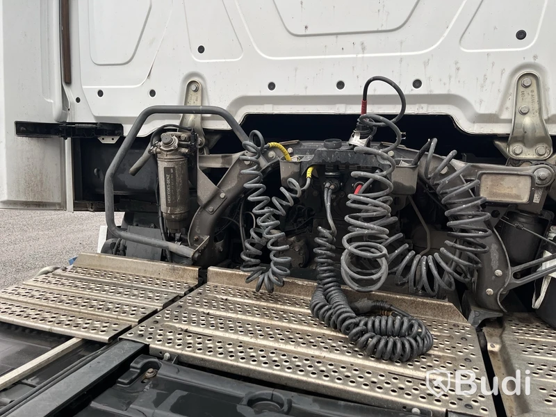 Dragbil Mercedes-Benz Actros L 2553 -2022 | Parabel luft