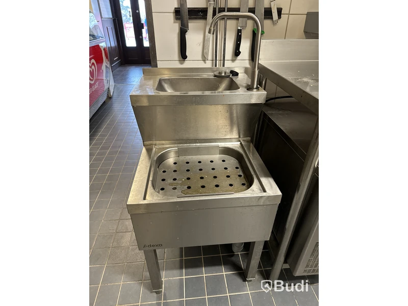 Rostfritt tvättställ, Adexa