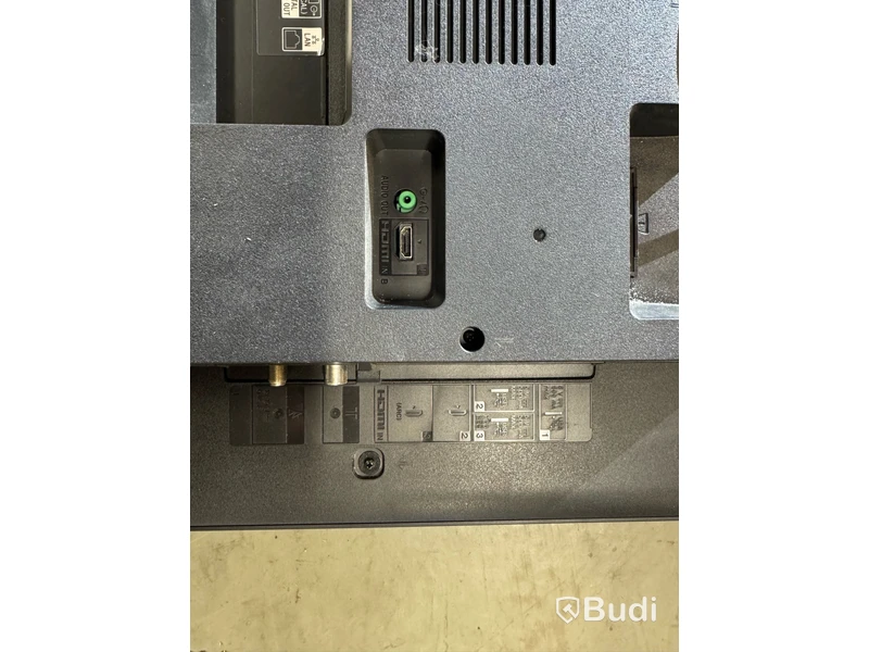 4 st. display skärmar Sony Bravia för väggmontering samt tv-wall controller